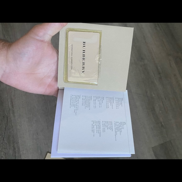 Men’s Burberry watch - Picture 4 of 7